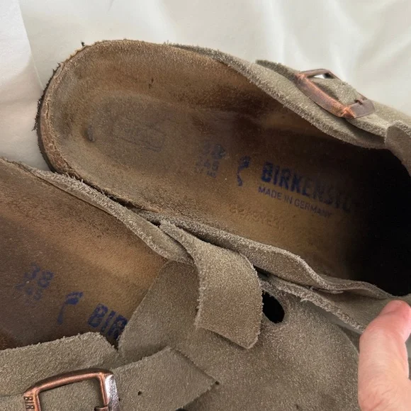 Birkenstock Suede Buckle Shoes - Tan. Size 38 - Picture 2 of 4